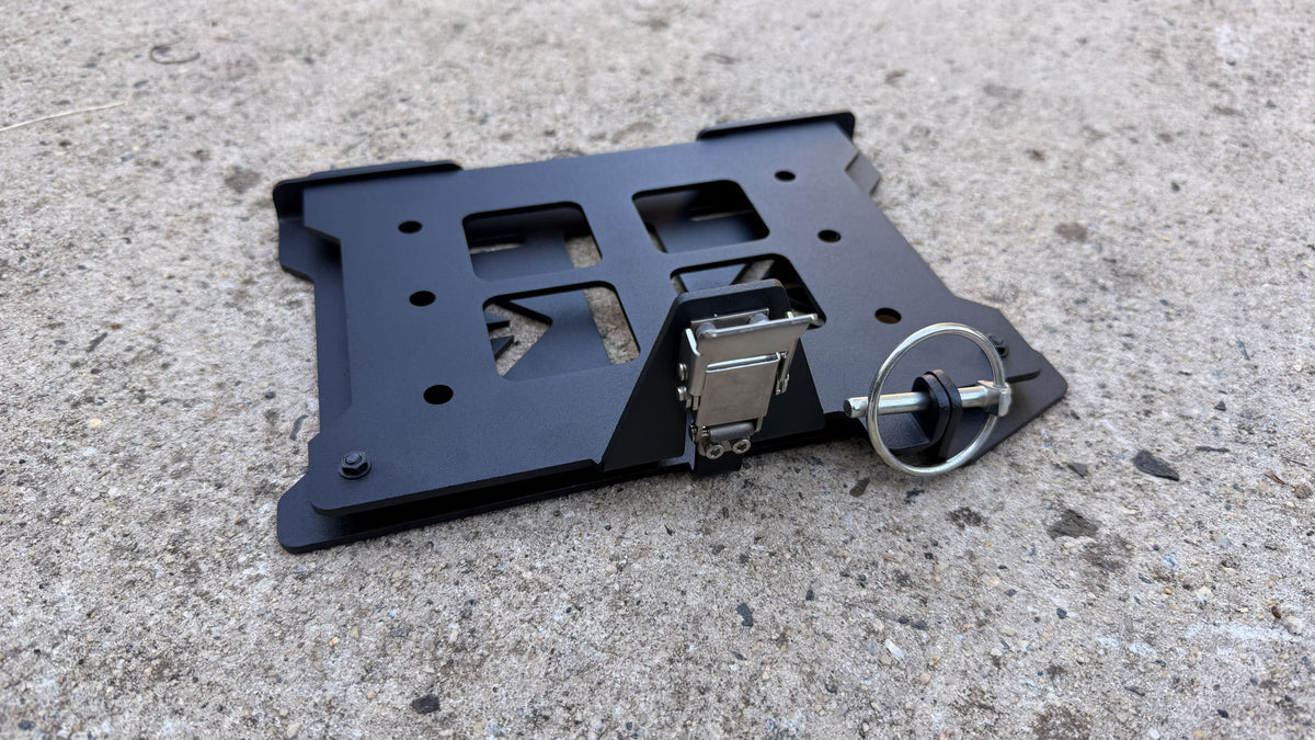 Small Hard Case Quick-Release Mount